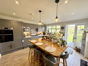 Open Plan Breakfast Kitchen- click for photo gallery